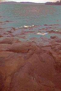 2.7 bln yo rocks smoothed by glaciers